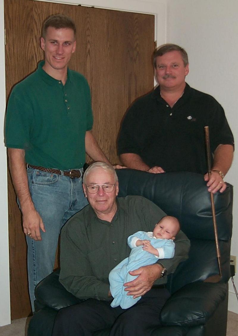 Gramphi Remembered/800x600_1999-11-25-Thanksgiving-4Generations-3.JPG